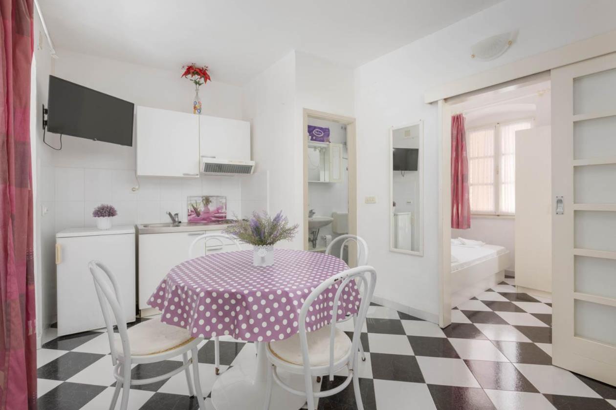 Apartmani Marija Podgora Exterior foto