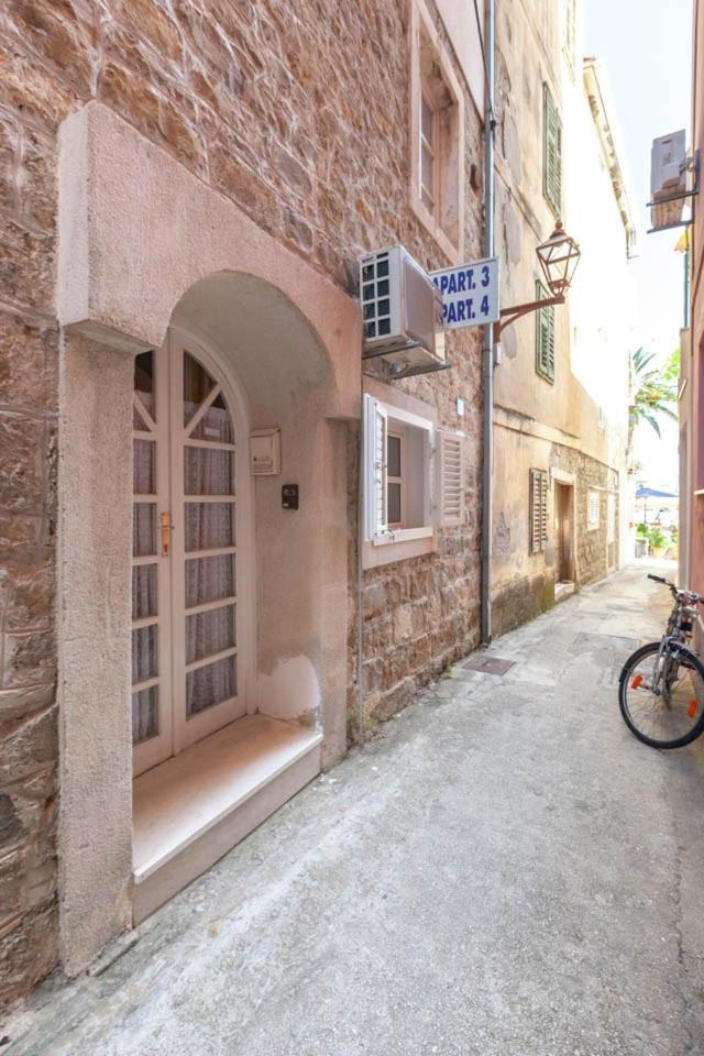 Apartmani Marija Podgora Exterior foto